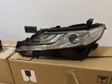 Фары Camry 70 1 лупа LED — фото 1 из 4