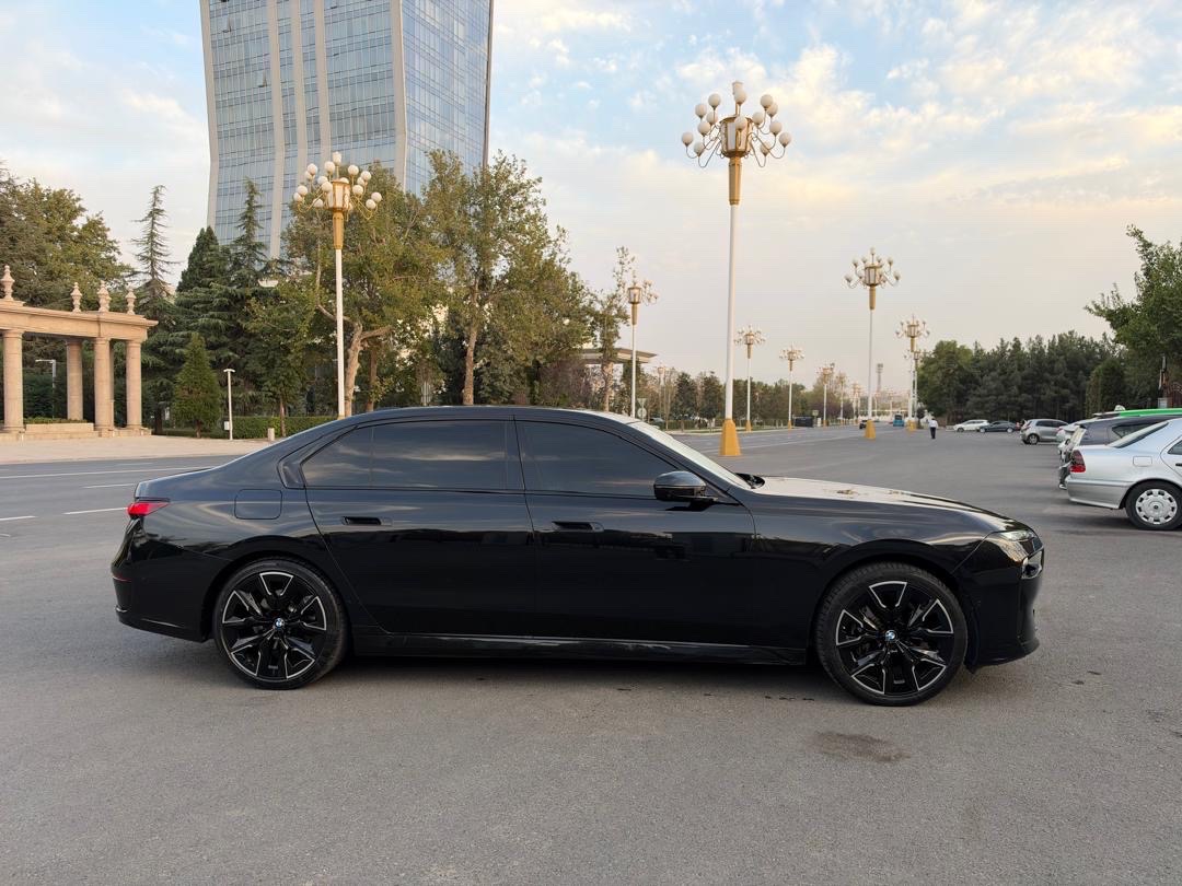 BMW 7 series, 2023, Душанбе