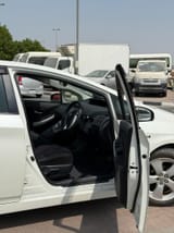 Toyota Prius 2014 — фото 11 из 14