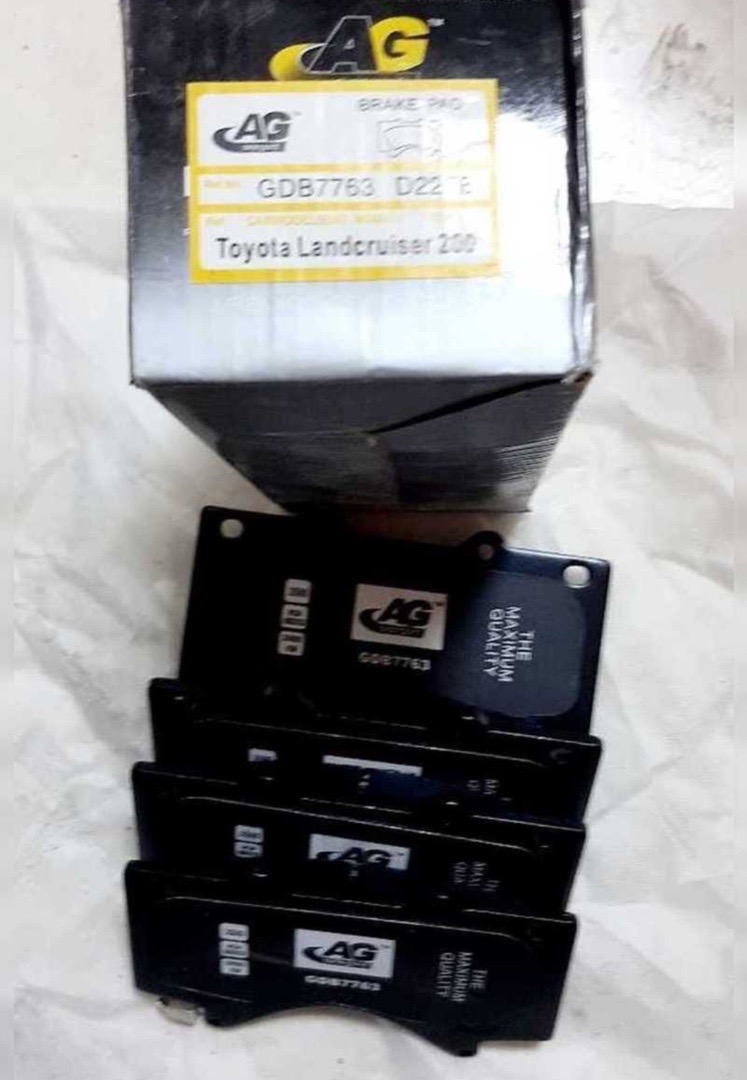 Передние тормозные колодки FJ200, Душанбе