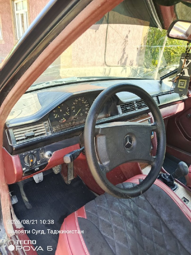 Mercedes-Benz W124, 1988, Худжанд