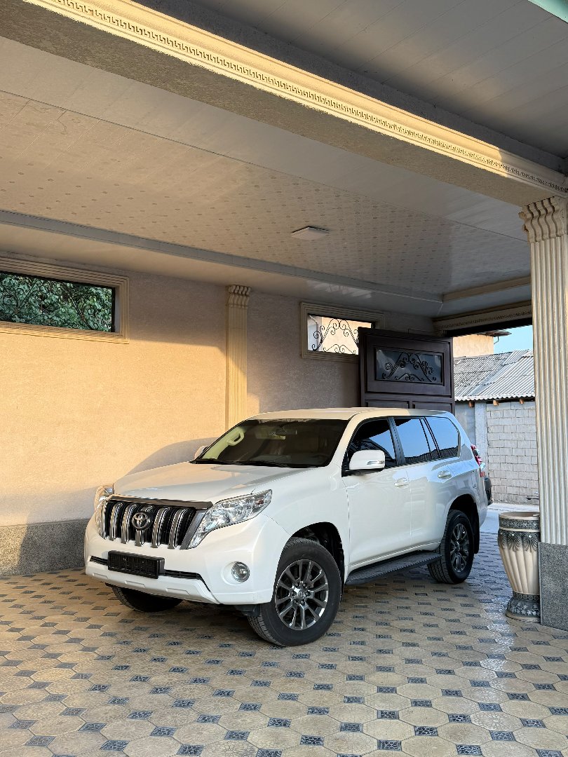 Toyota Land Cruiser Prado