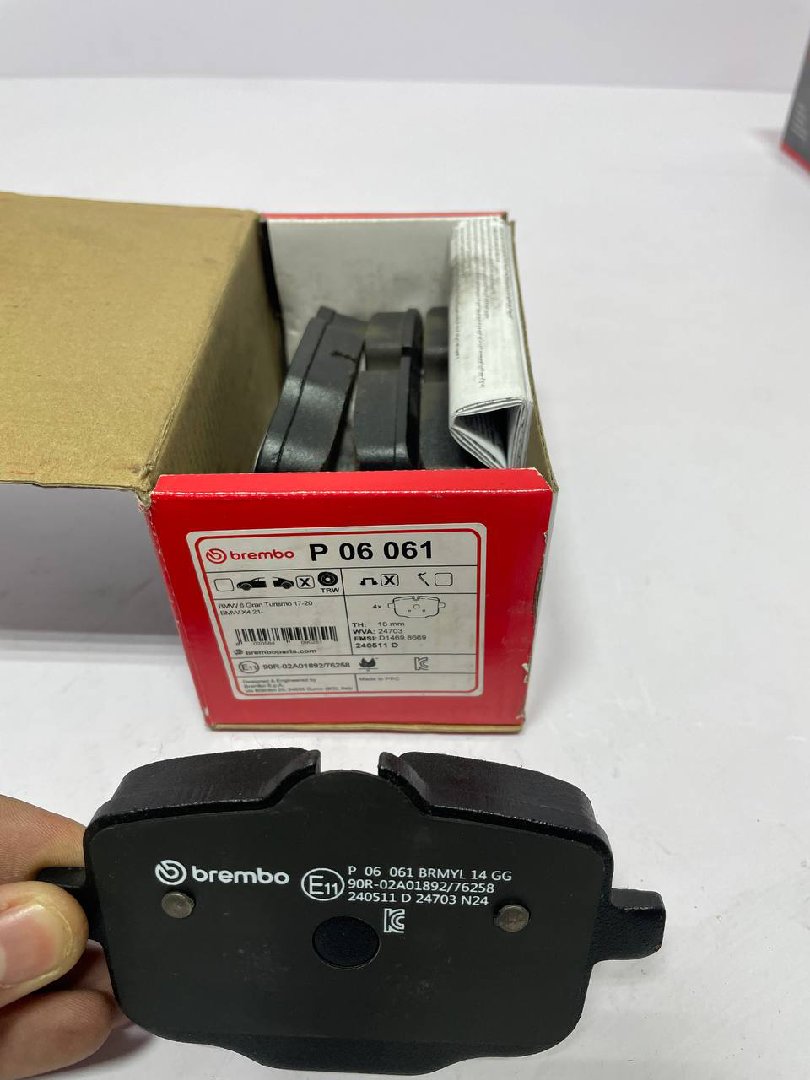 Тормозные колодки задние Brembo, Душанбе