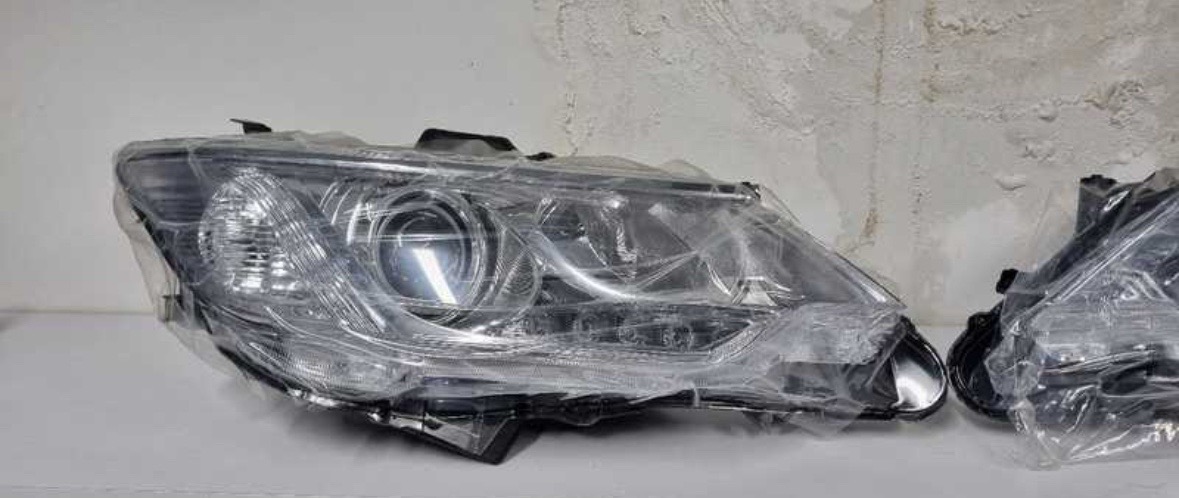 Передние фары от Toyota Camry 5, Душанбе