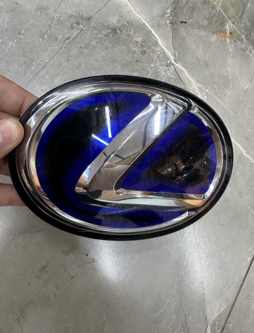 Передний Знак/Эмблема от Lexus, Душанбе