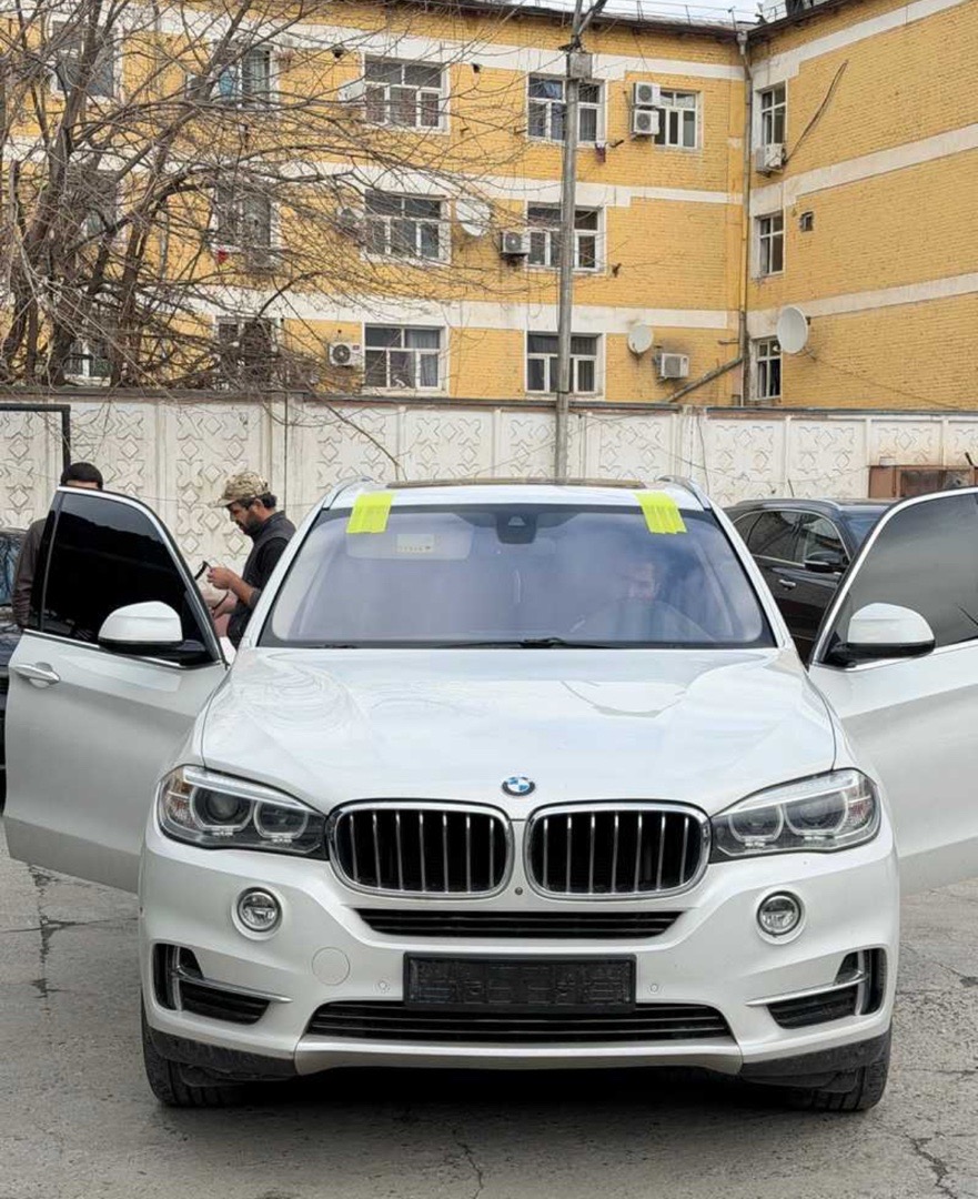 Фиолетовое стекло для BMW X5 F15, Душанбе