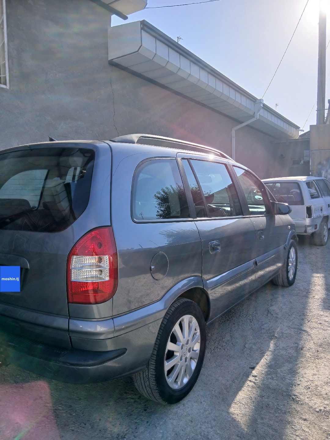 Opel Zafira, 2004, Истаравшан