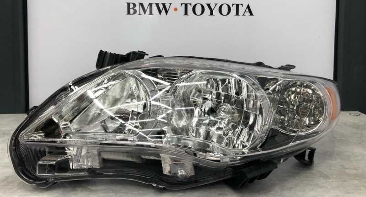 Передние Фары От Toyota Corolla 3, Душанбе