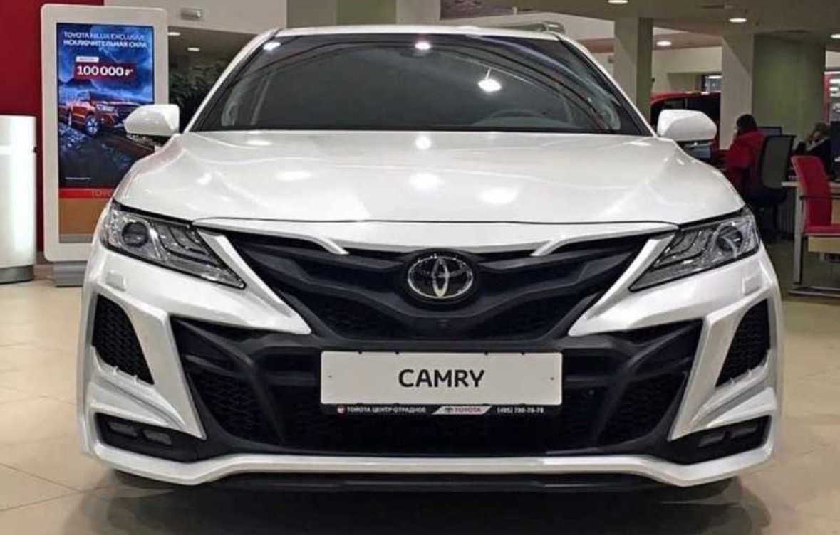 Обвес на Toyota Camry 70, Душанбе