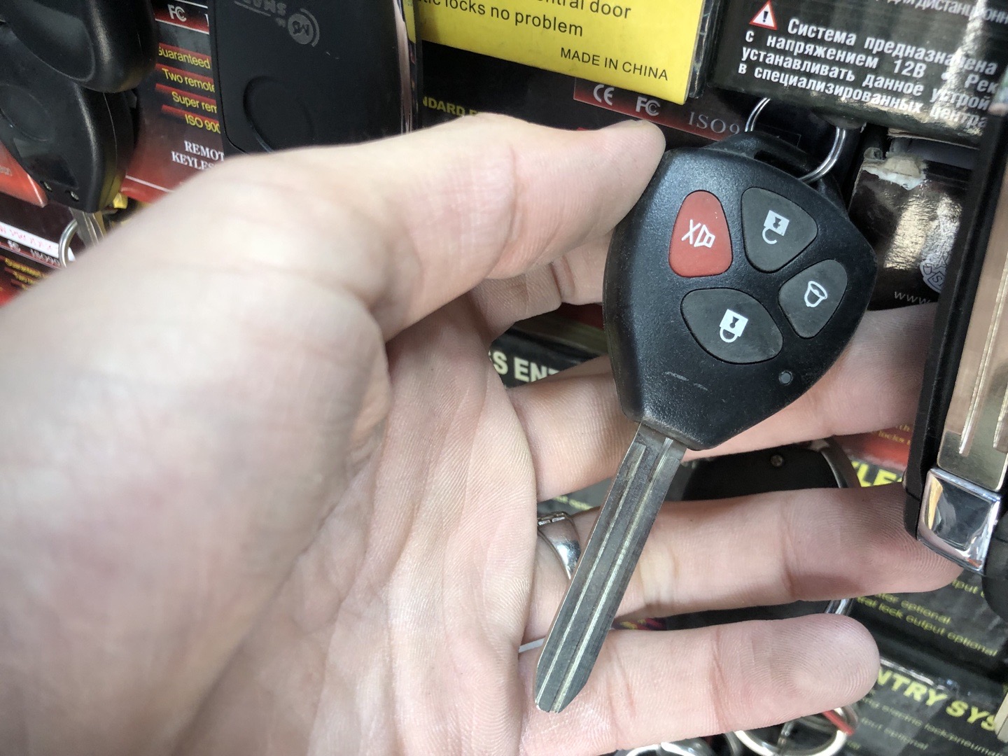 Калид Toyota ва Lexus, Душанбе