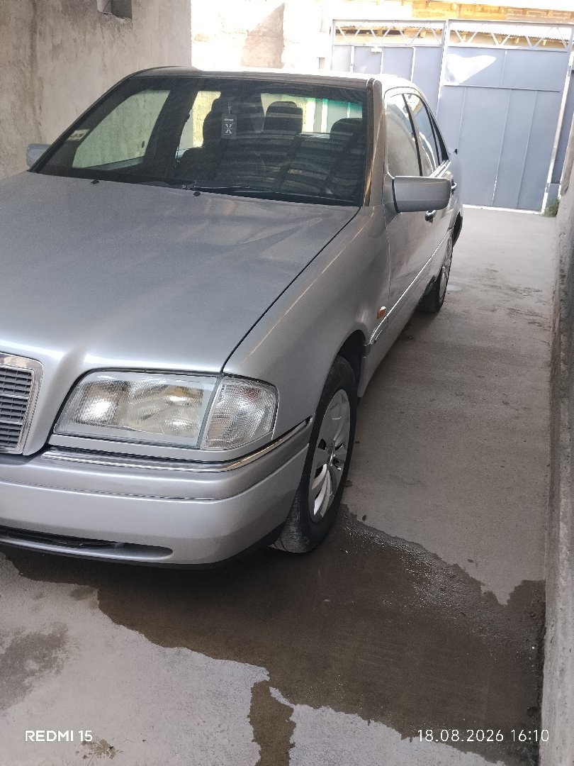 Mercedes-Benz W201, 1995, Душанбе
