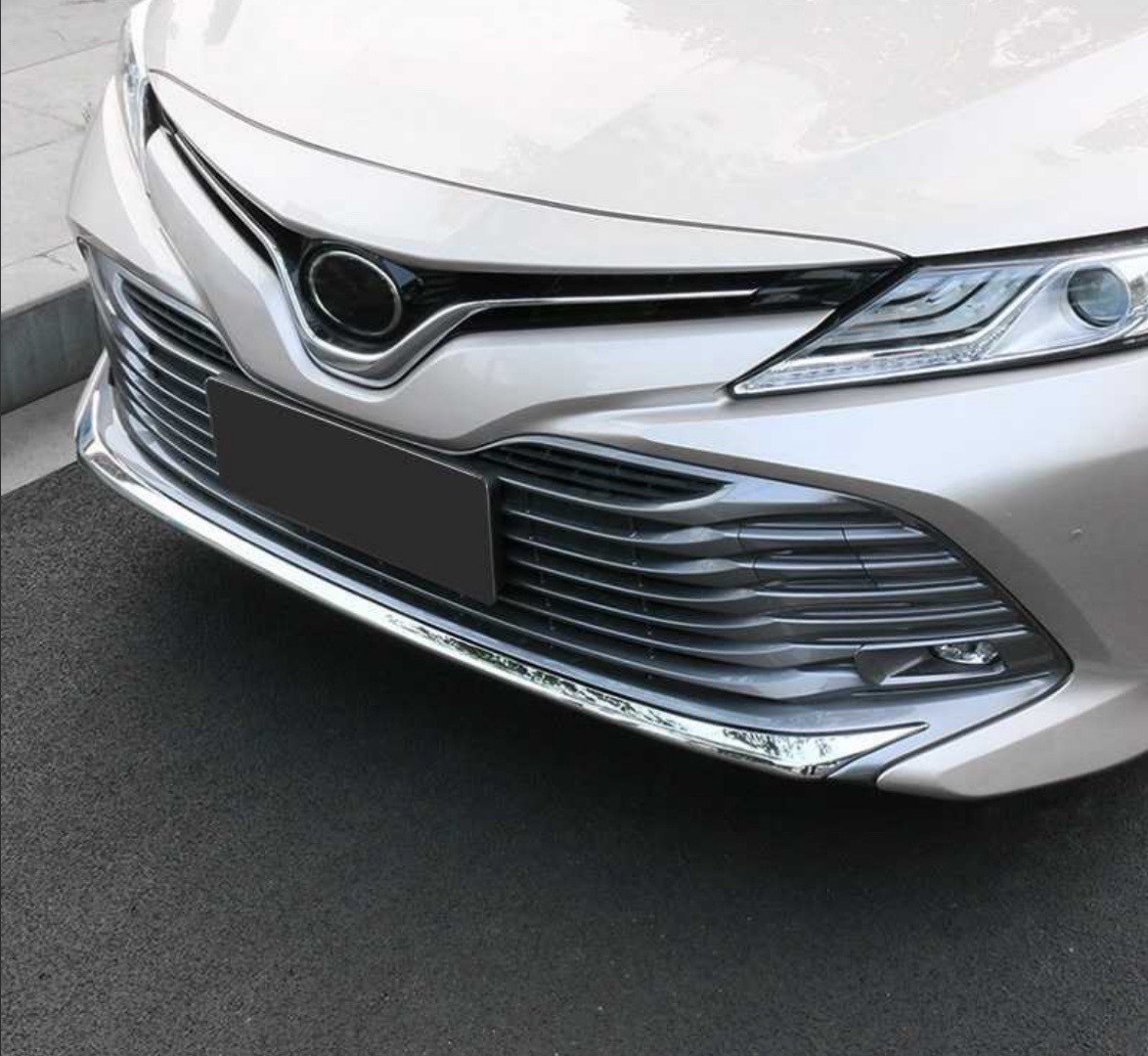 Подкрыльник передний на Toyota Camry 6, Душанбе