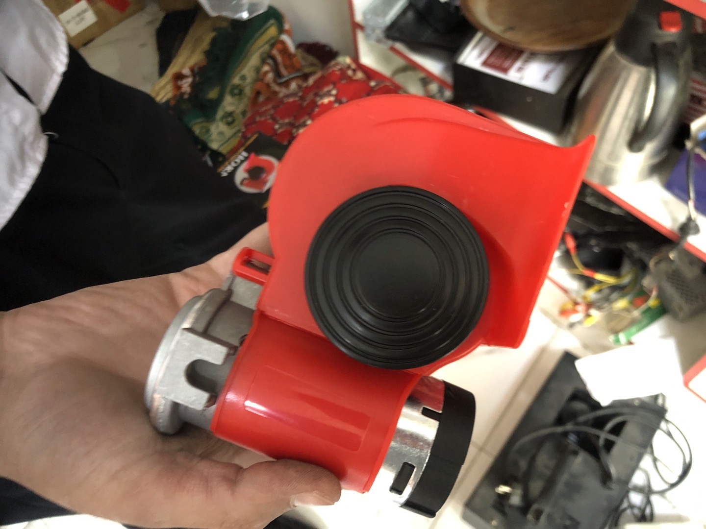 Сигнал Electric Air Horn (, Душанбе