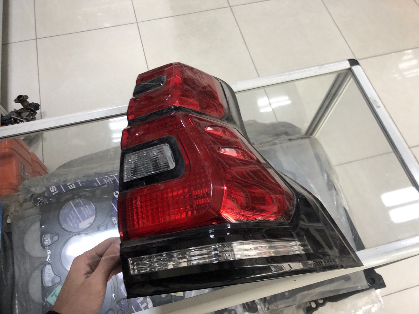 Задний фар Toyota, Душанбе