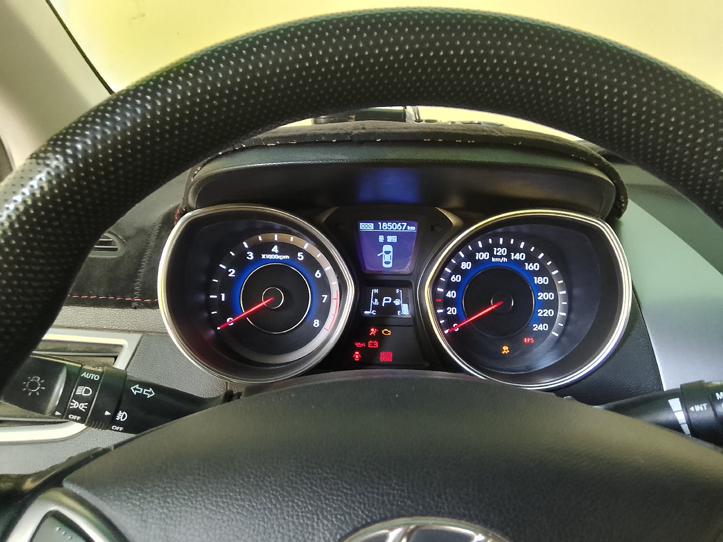 Hyundai Avante, 2013, Фархор
