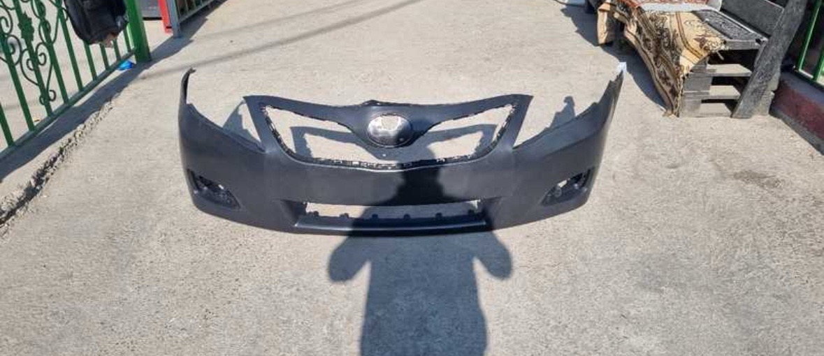 Передний бампер от Toyota Camry 2, Душанбе