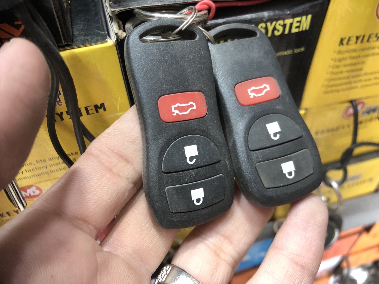 Пулти Keyless Entry (, Душанбе