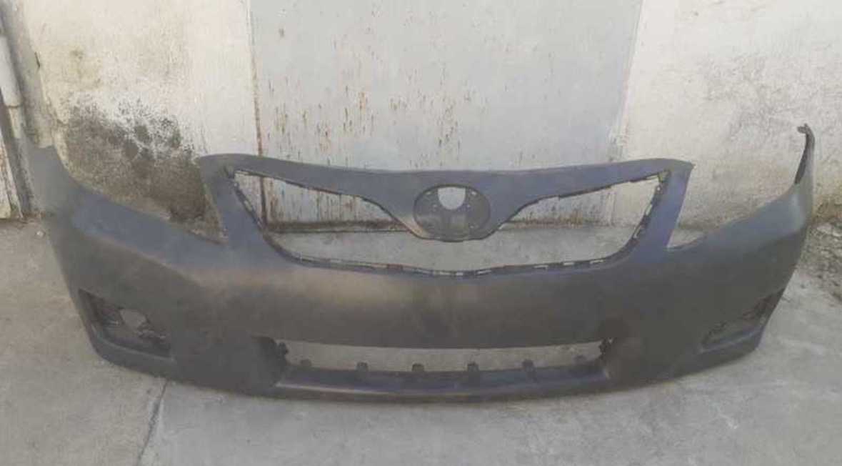 Передний бампер на Toyota Camry 2, Душанбе