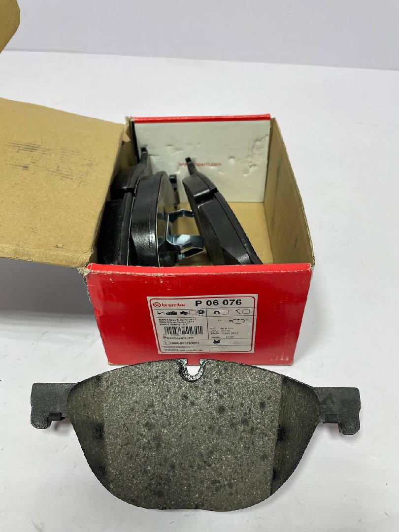 Тормозные колодки передние Brembo, Душанбе