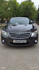 Toyota Camry 2011 — фото 1 из 10