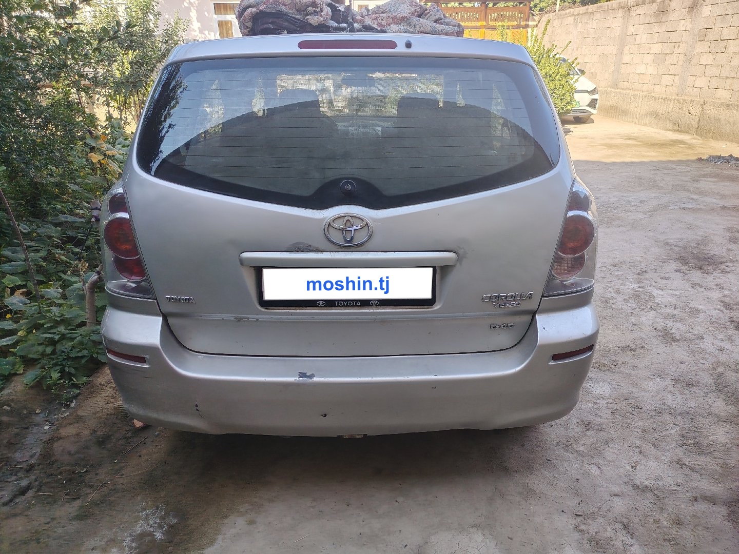 Toyota Corolla Verso, 2006, Исфара
