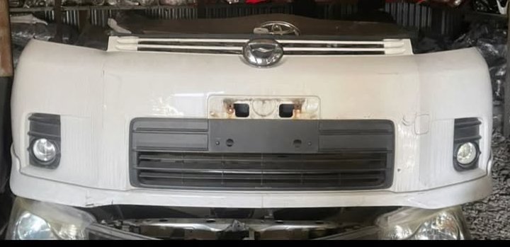 Передний бампер для Toyota rumio, Душанбе