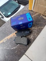 Передние колодки W203 — фото 1 из 2