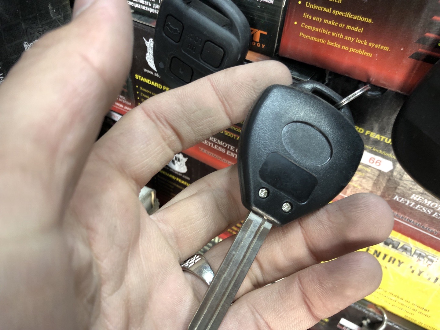 Калид Toyota, Душанбе