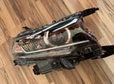 Передняя Фара на Toyota Prado — фото 1 из 4