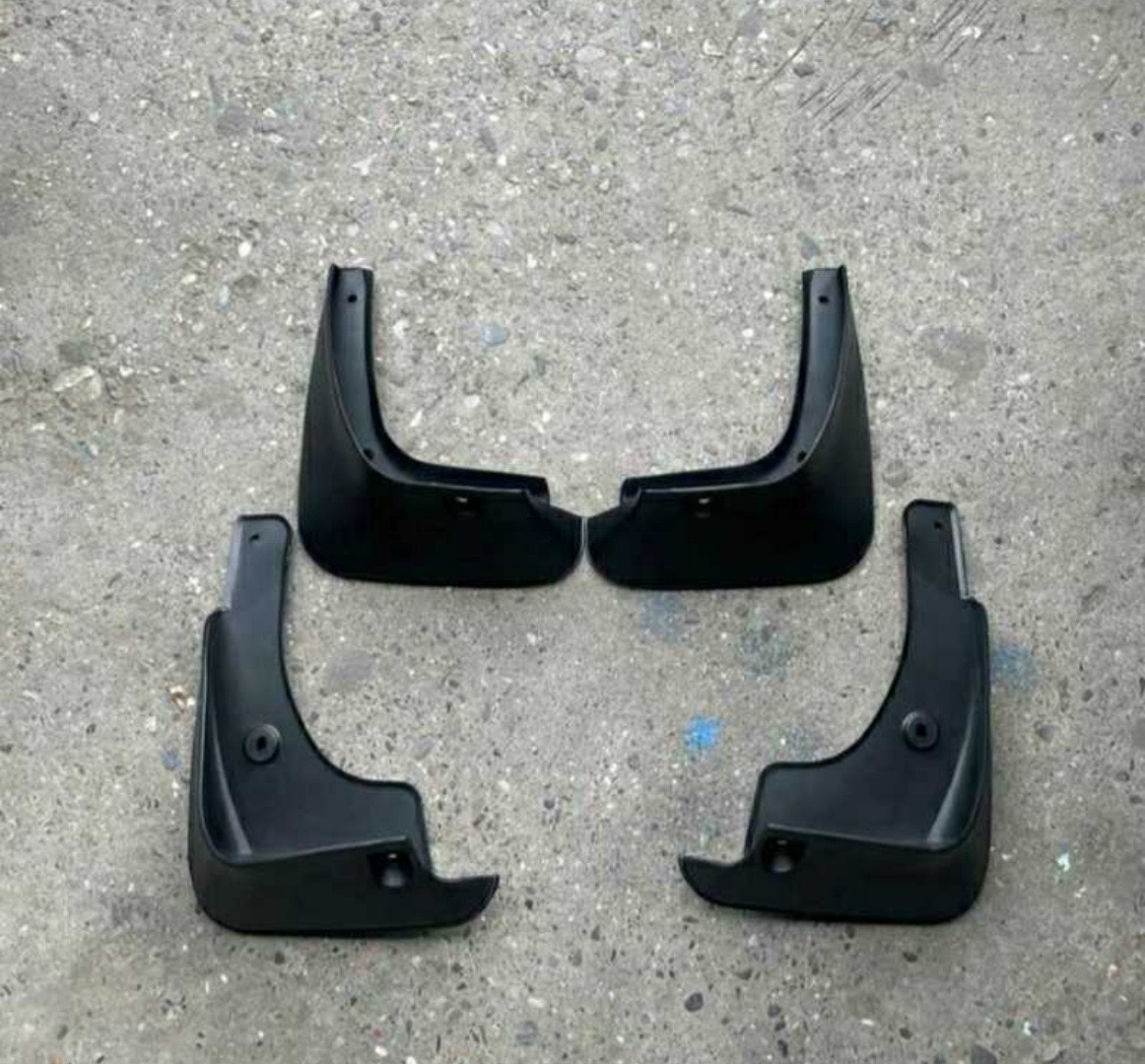 Брызговики на Toyota Camry 2, Душанбе