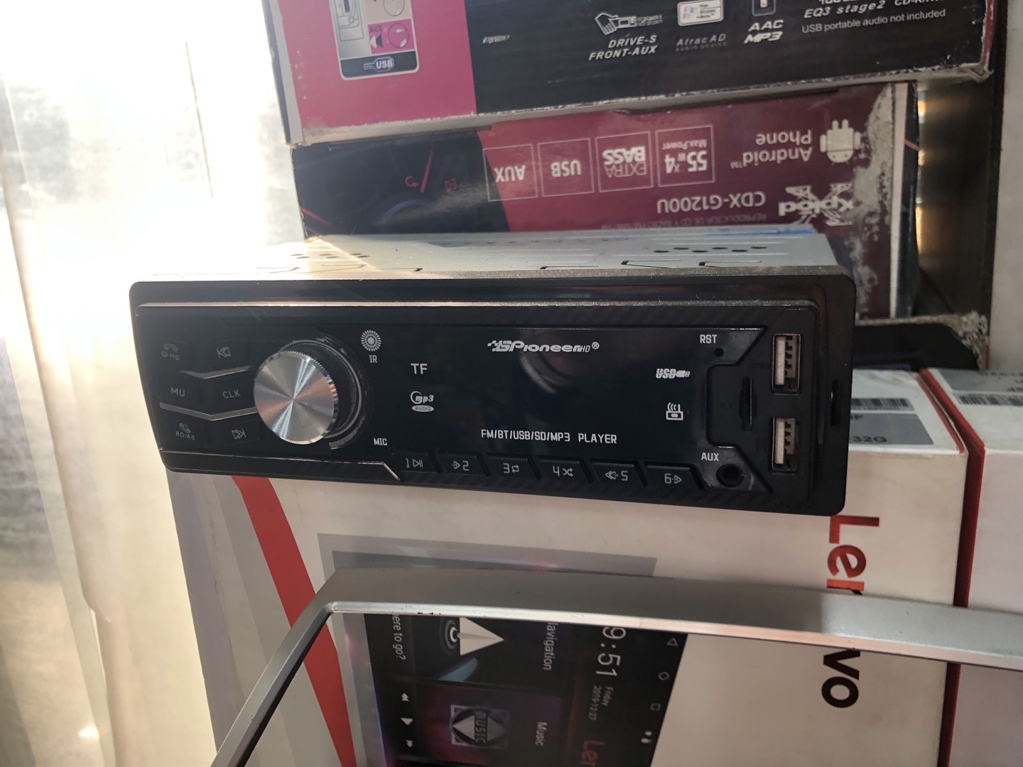 Магнитолаи оддии Pioneer, Душанбе