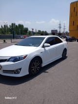 Toyota Camry 2012 — фото 1 из 14