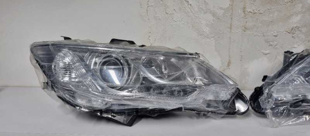 Передние фары от Toyota Camry 5, Душанбе
