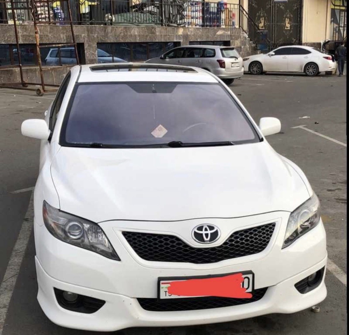 Фиолетовое стекло для Toyota Camry 2, Душанбе