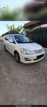 Toyota Ipsum 2009 — фото 1 из 4