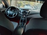 Hyundai Elantra 2015 — фото 5 из 8