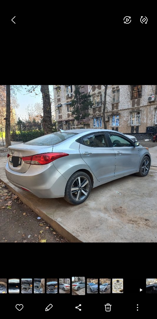 Hyundai  Elantra