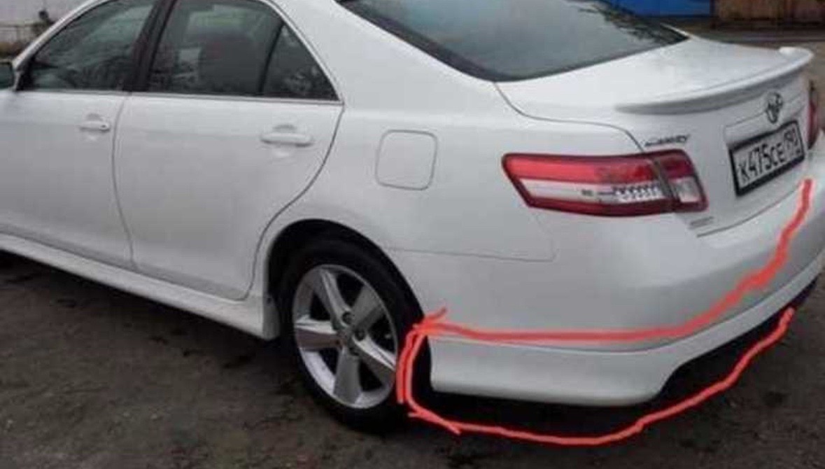 Накладка на задний бампер от Toyota Camry 2, Душанбе