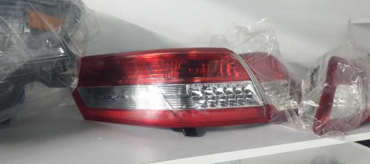 Задние стоп фары на Toyota Camry 2 Taiwan, Душанбе