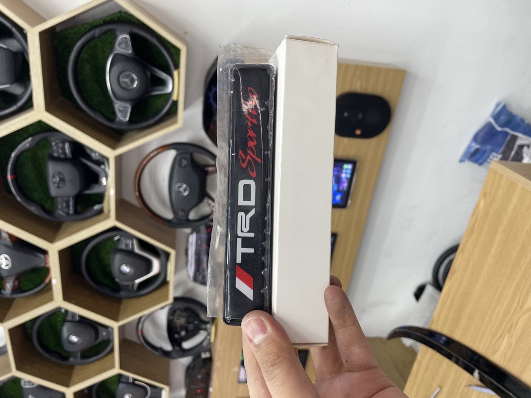 Светящийся шильдик TRD Sportivo, Душанбе