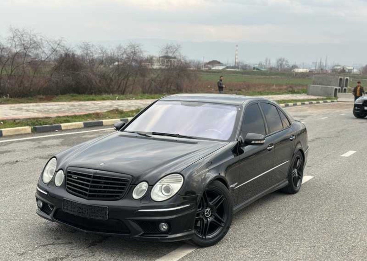 Лобовое Стекло на Mercedes Benz W211, Душанбе
