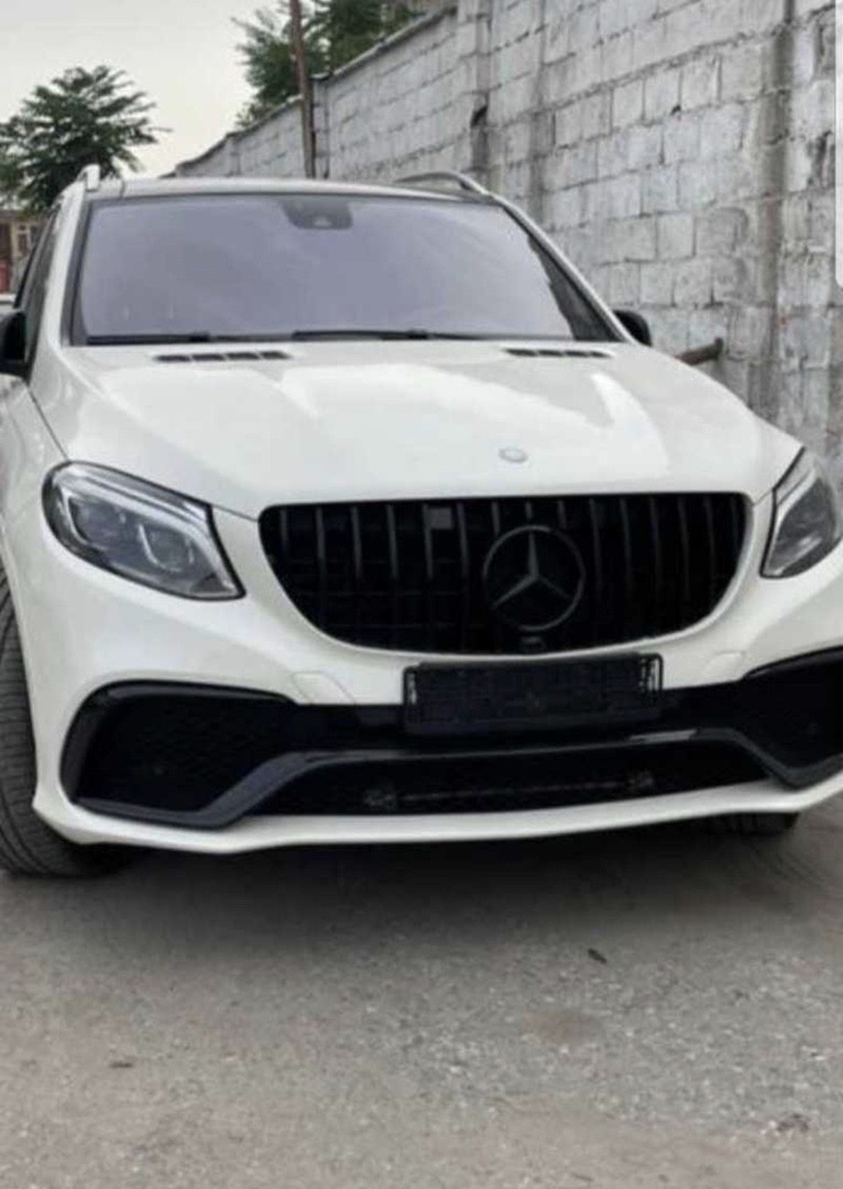 Фиолетовое стекло для Mercedes-Benz ML W166, Душанбе