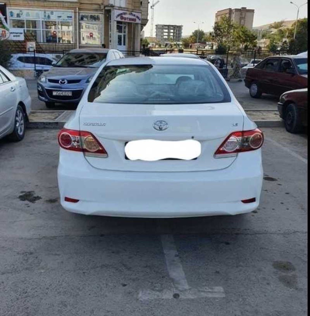 Задний лобовое стекло Toyota Corolla 3, Душанбе