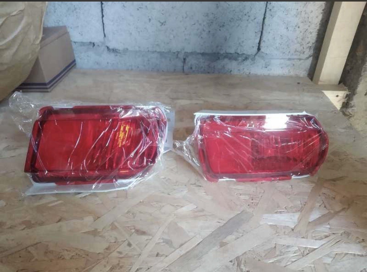 Катафот На задний бампер от Toyota Prado FJ150, Душанбе
