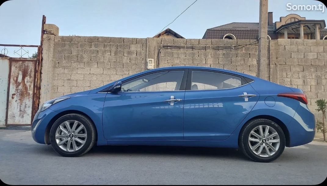 Hyundai Avante, 2015, Вахдат