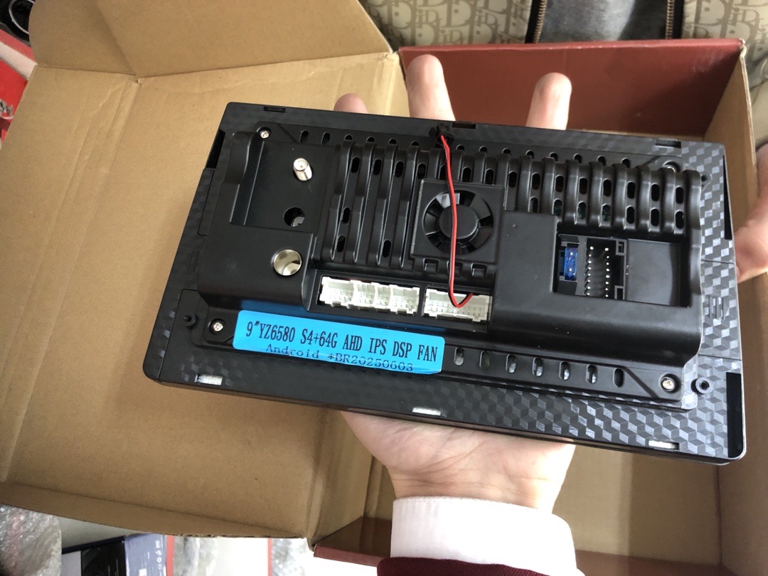 Монитори Android YZ6580, Душанбе
