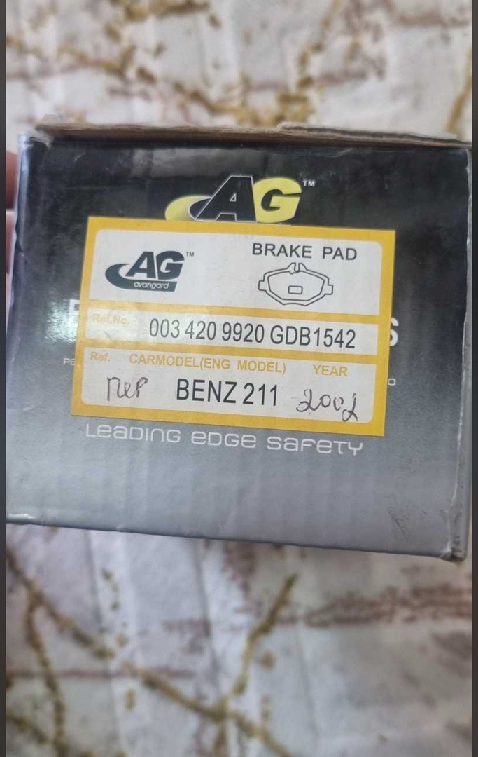 Передние тормозные колодки AG от Mercedes Benz W211, Душанбе
