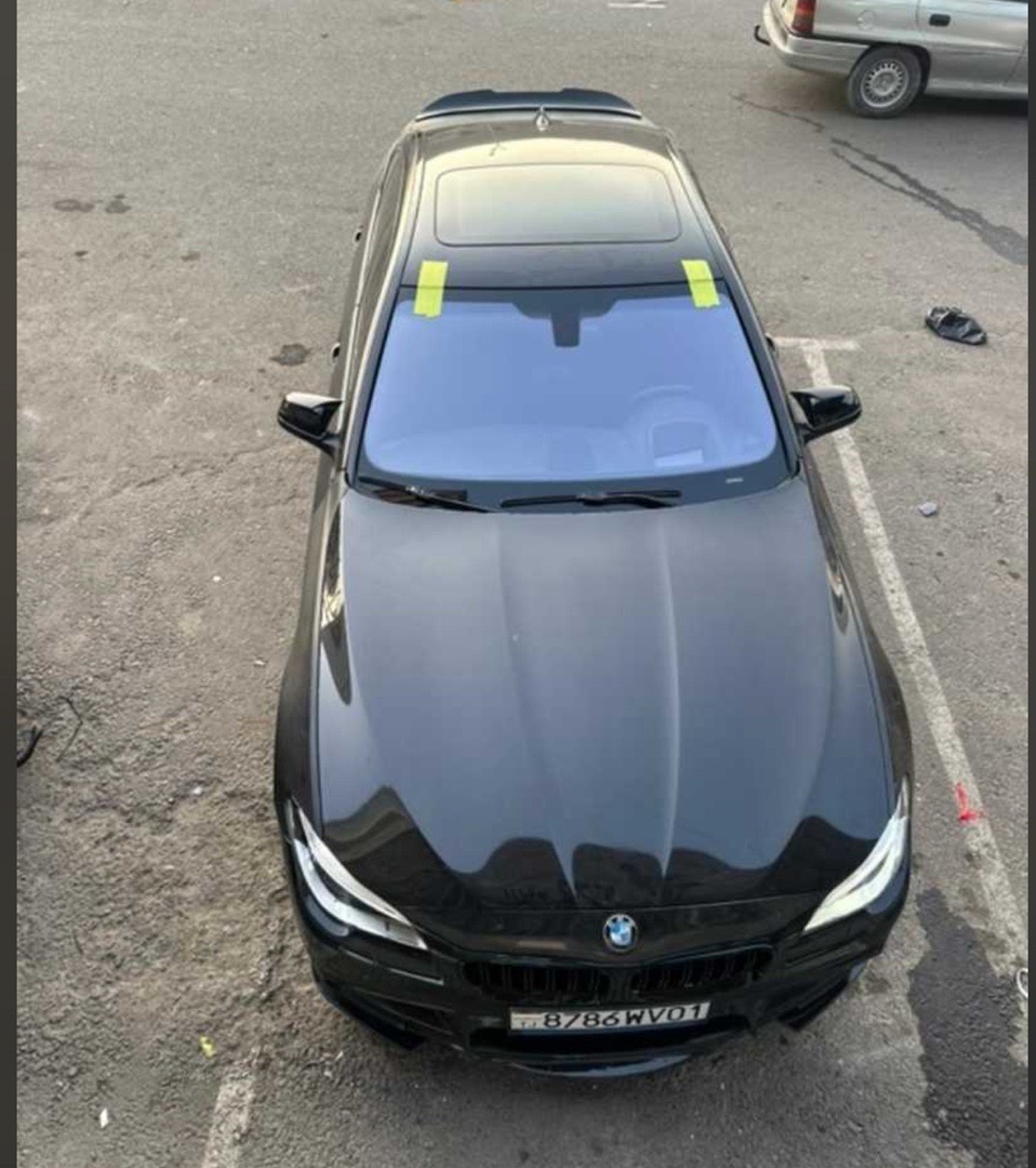 Фиолетовое стекло BMW F10, Душанбе