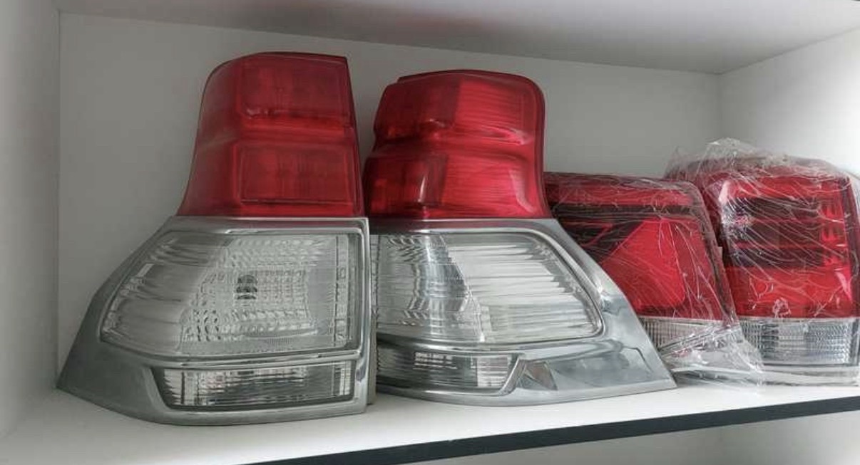 Задняя стоп фары от Toyota Prado, Душанбе