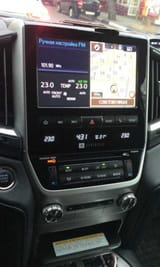 Монитор от Toyota LC200 JBL — фото 1 из 2
